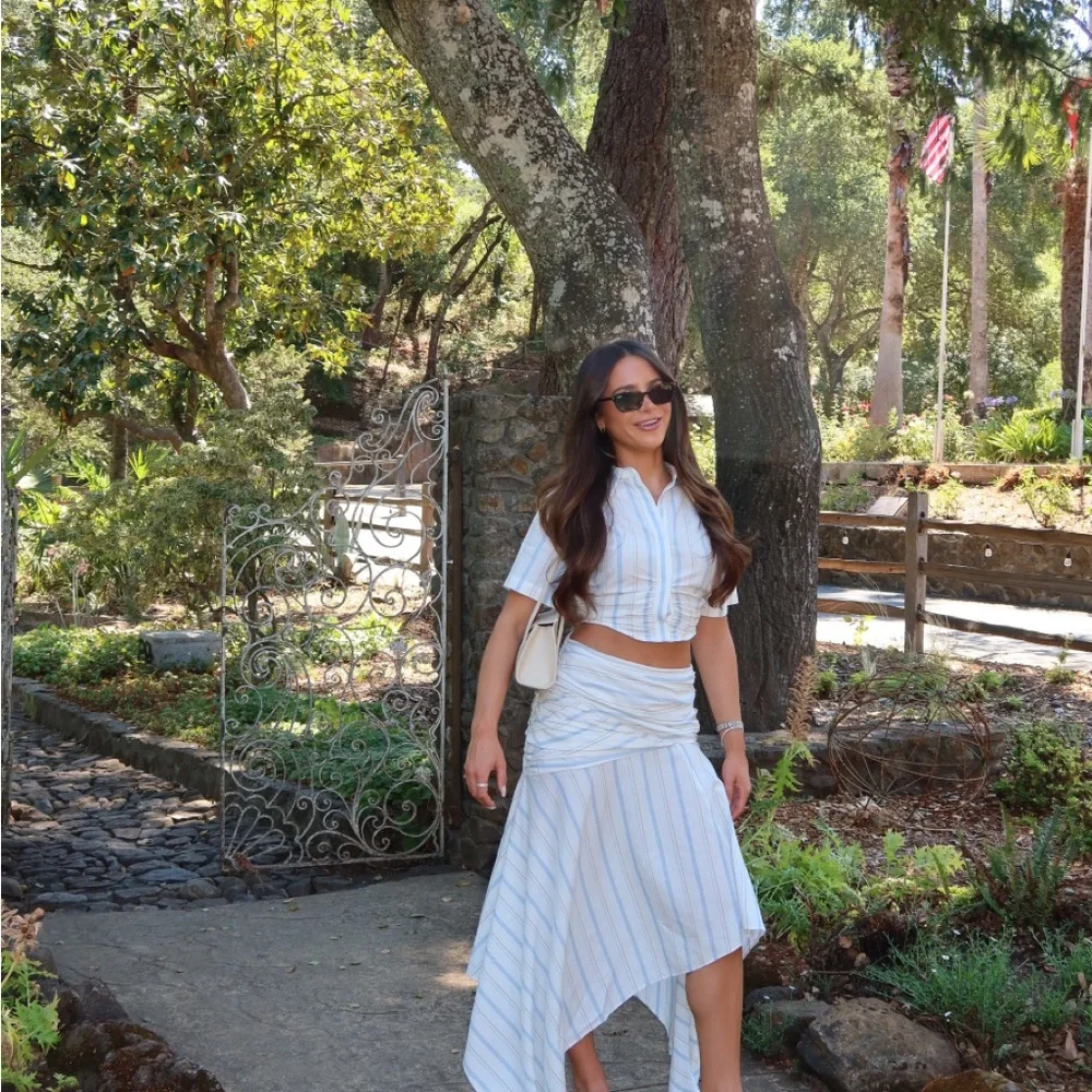 Matching set - Picture 2 of 2